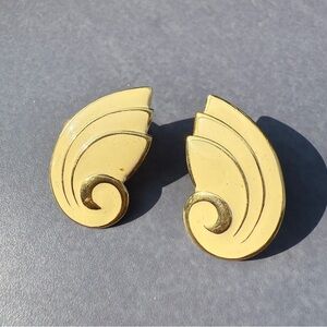 Vintage Napier Cream Earrings in Swirl Design with Clip On Screwbacks